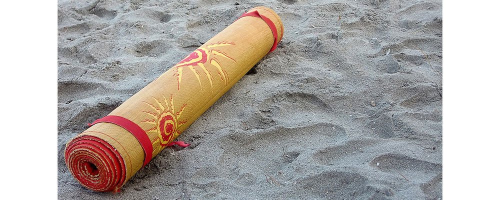 Comment chosir un bon tapis de plage anti-sable ? - Paillasson.shop