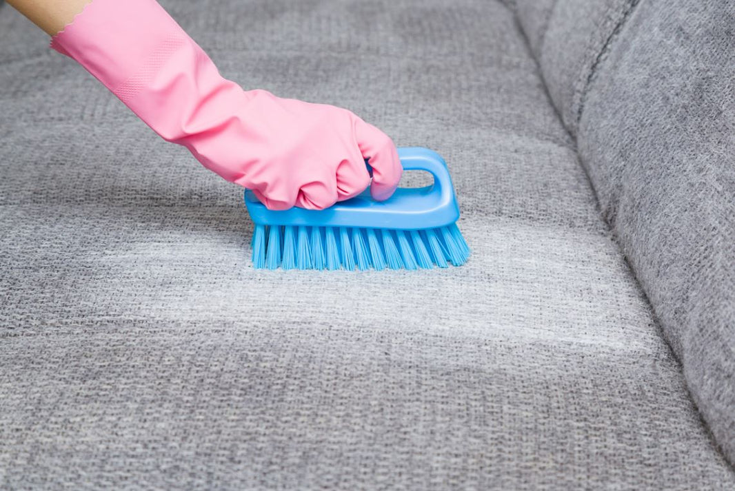 Comment nettoyer un tapis avec du bicarbonate et du vinaigre blanc ? - Paillasson.shop